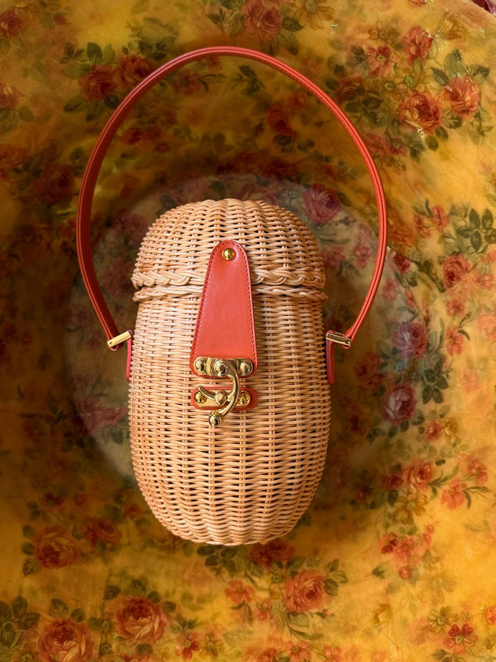Egg Bucket Bag